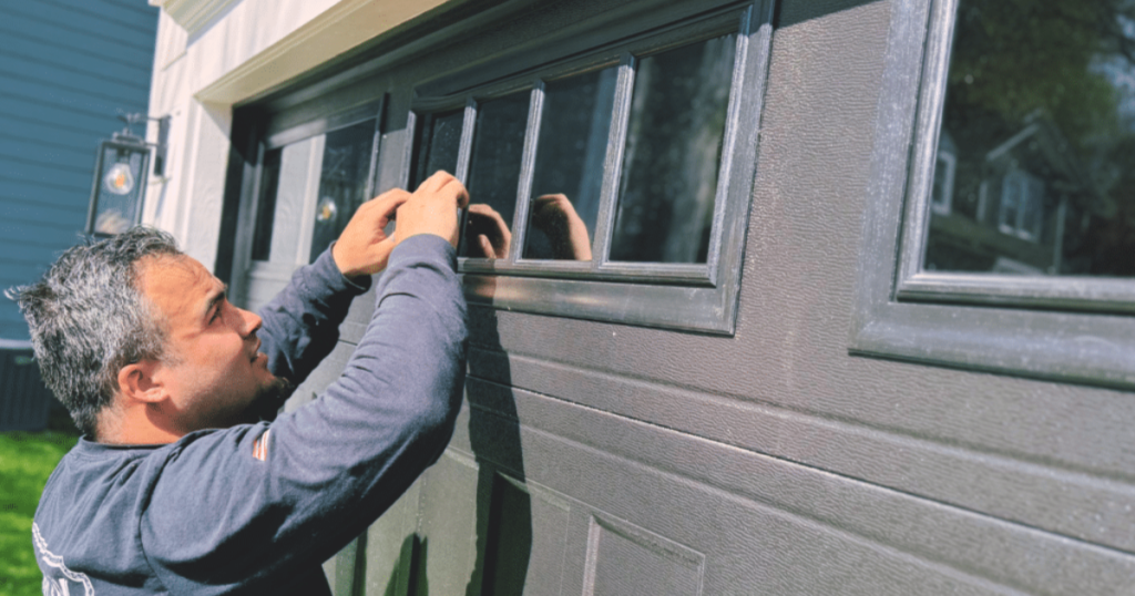 garage door with windows